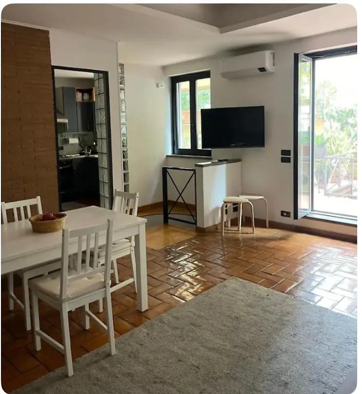 Vatican Luxury Apt With Garden Rome Apartment