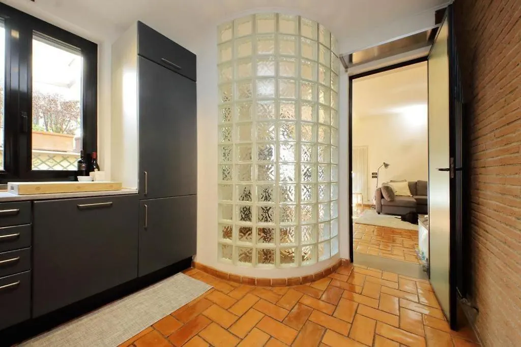 Vatican Luxury Apt With Garden Rome Apartment